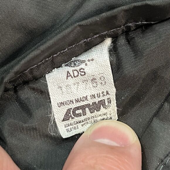 Vintage West Wind Men's Iowa Hawkeyes Windbreaker Jacket Sz L USA Made - Picture 2 of 10